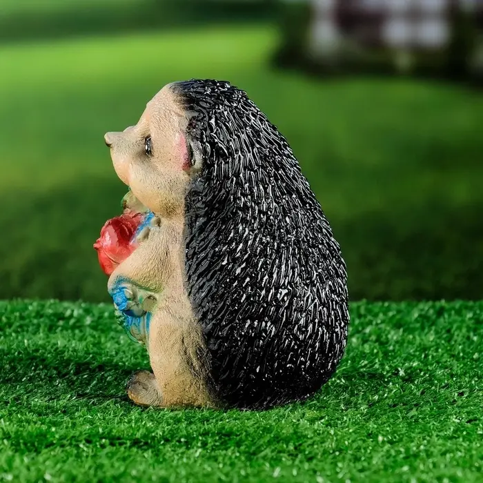 Садовая фигура из гипса &laquo;Ежик с цветами&raquo;, 15&times;11&times;12 см