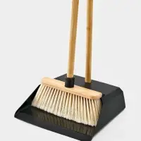 Щетка с совком "Meli" бамбуковый держатель, цвет черный 26х24х98 см Щетка с совком "Meli" бамбуковый держатель, цвет черный 26х24х98 см