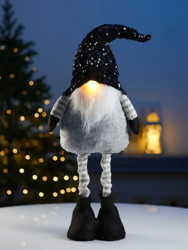 Фигура текстиль «Гном в черном» 50-70 см, телеск-е ножки, 1LED, LR1130х3 (в компл.),Т/БЕЛЫЙ