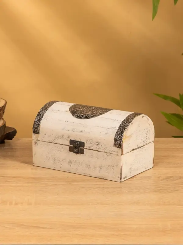 Сундучок Сундучок "Солнце ацтеков" 19х12х11 см, манговое дерево, белый антик