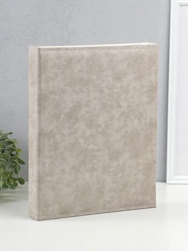 Фотоальбом на 400 фото 10х15 см "Стиль" кожзам, бело-серый 5х28х34 см