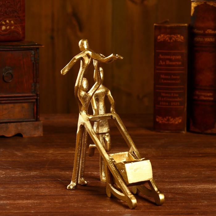 Сувенир  Сувенир "Счастливые родители" алюминий 22,2х8,9х25,4 см (латунное покрытие)