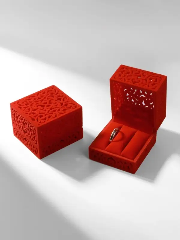 Футляр под парные кольца, серьги, запонки &laquo;Кружево&raquo;, бархатный, 5.5&times;6.5 см, красный