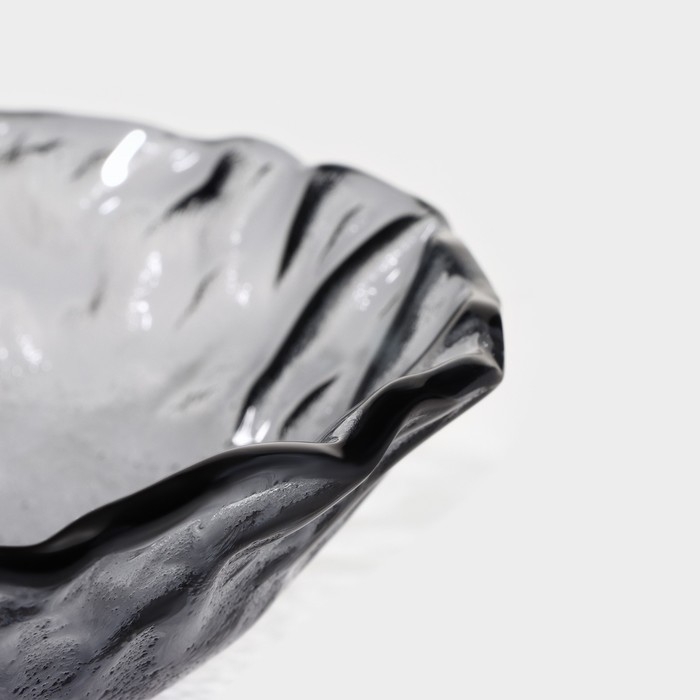 Салатник стеклянный Magistro «Нофис», 550 мл, d=17 см, цвет серый