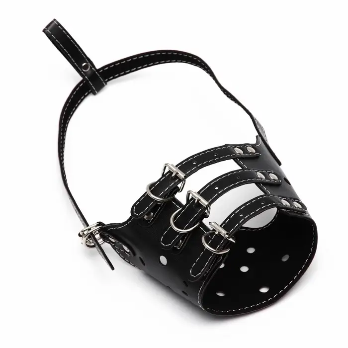 Намордник из прессованной кожи регулируемый, 4 (длина по носу 8.8 см, обхват морды 29-35 см), чёрный