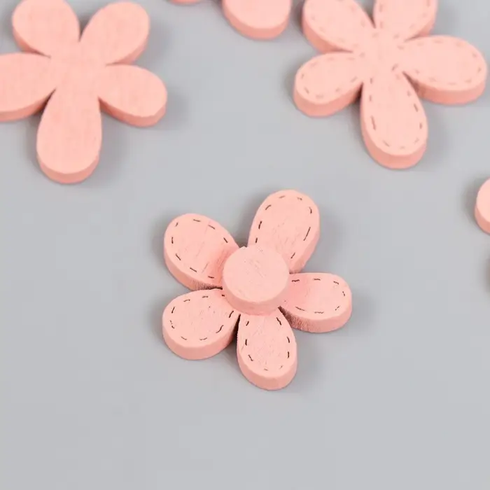 Декор для творчества дерево "Ромашка и сердцевинка" набор 10+10 шт розовая пудра 2,3х2 см