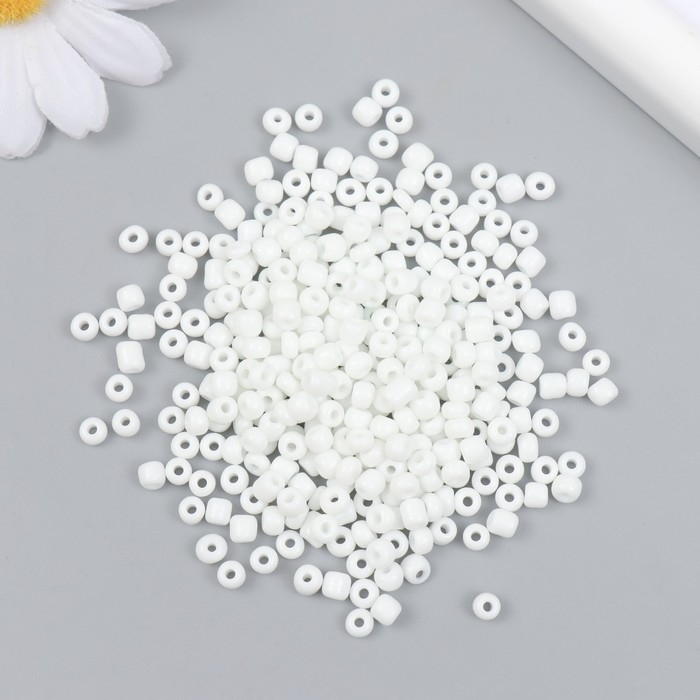 Бисер стекло 6/0  Бисер стекло 6/0 "Белоснежный" 450 гр