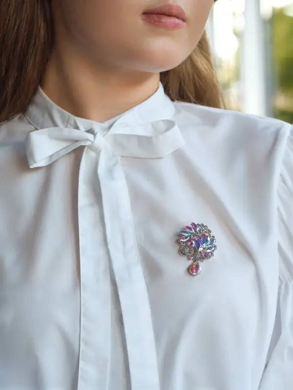 Брошь &laquo;Императрица&raquo;, сияние, радужная в серебре