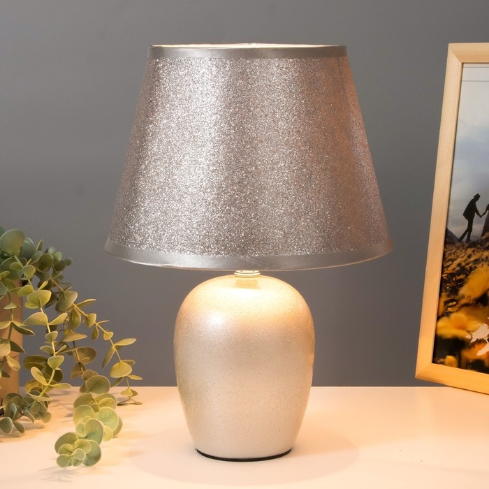 Настольная лампа Настольная лампа "Яра" Е14 40Вт серебро 21х21х31 см RISALUX