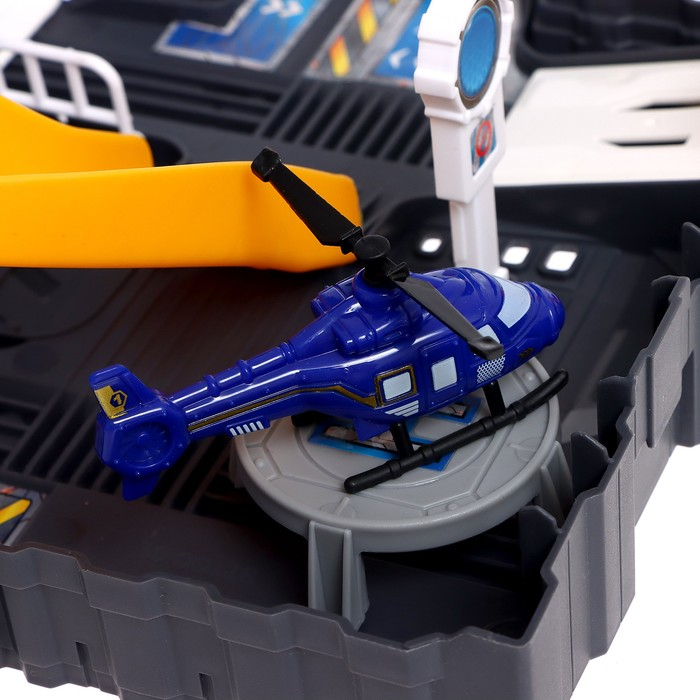 Парковка «Полиция», в чемодане Парковка «Полиция», в чемодане