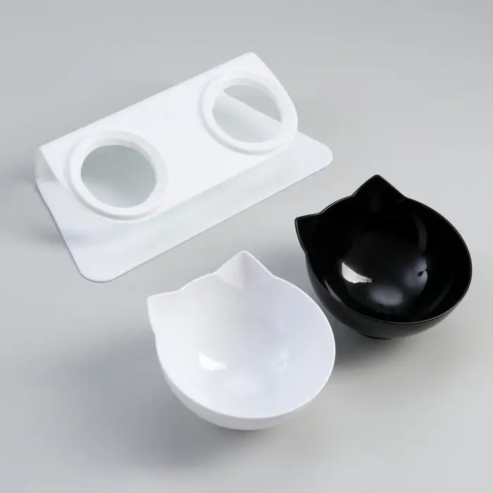 Миски, 27.5&times;14&times;15 см, 2 шт., на белой подставке, пластик, чёрная, белая