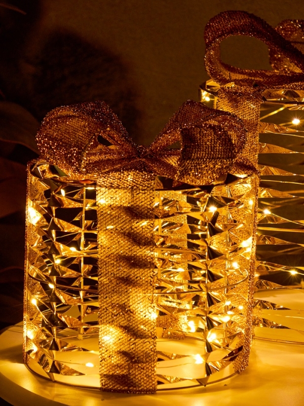 Фигура световая  Фигура световая "Подарки цилиндр бежевые", 25х20х15 см, 90 LED, батарейки ААх8 (не в компл.), свечение тёплое белое