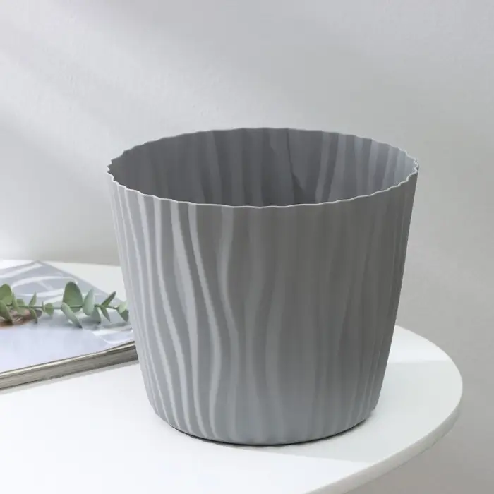 Кашпо для цветов со вставкой «Волна», 4 л, d=20 см, h=17 см, цвет серый Кашпо для цветов со вставкой «Волна», 4 л, d=20 см, h=17 см, цвет серый