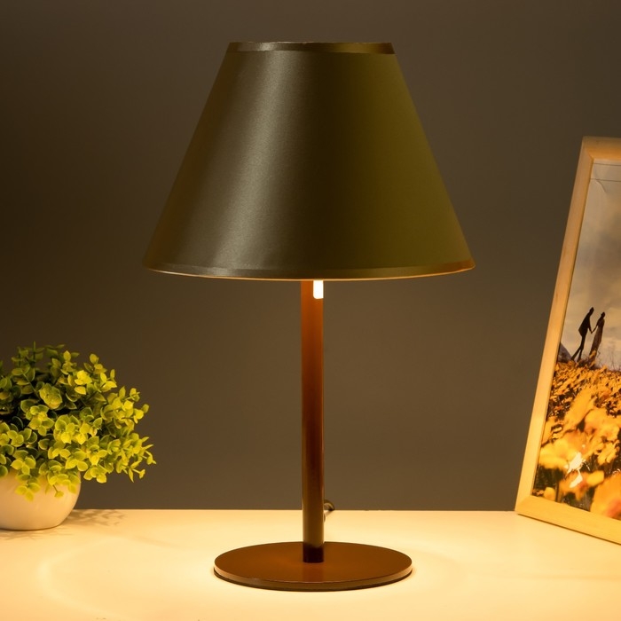 Лампа настольная Oliver 1х15Вт Е27 коричневый/шампань 25х25х40см RISALUX Лампа настольная Oliver 1х15Вт Е27 коричневый/шампань 25х25х40см RISALUX