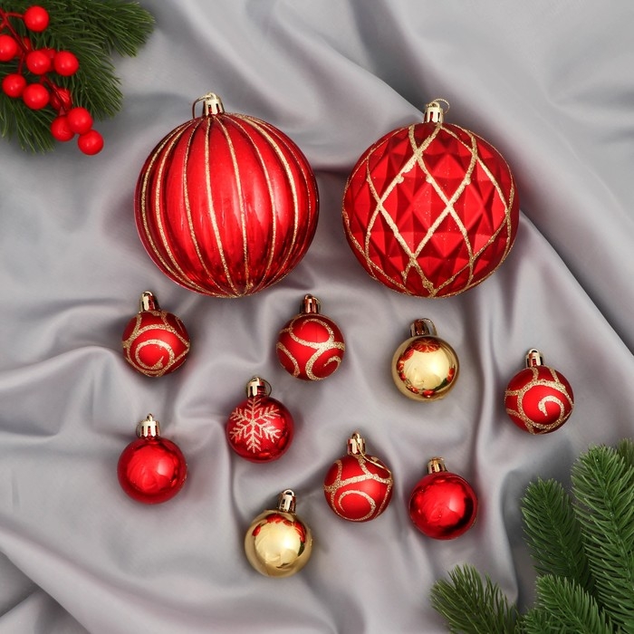 Набор шаров пластик d-4 и 10 см, 32 шт Набор шаров пластик d-4 и 10 см, 32 шт "Карнавал" красный золото