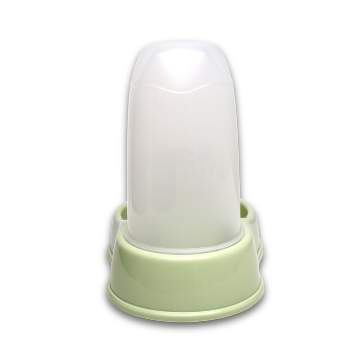 Автокормушка 1,5 л, 27 х 18 х 25 см, зелёная Автокормушка 1,5 л, 27 х 18 х 25 см, зелёная