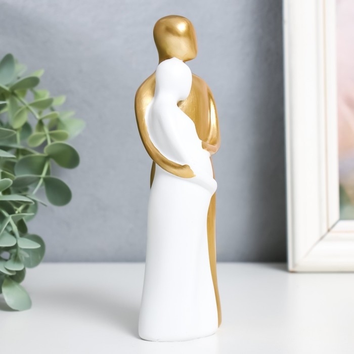 Сувенир полистоун  Сувенир полистоун "Молодая семья - ожидание чуда" бело-золотой 15х5 см