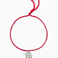 Браслет-оберег &laquo;Красная нить&raquo; шерстяная, на удачу, клевер, цвет серебро, 30 см