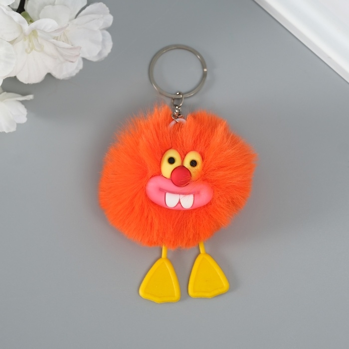 Пушистик на кольце "Зубастик" оранжевый 7,6х6х6 см