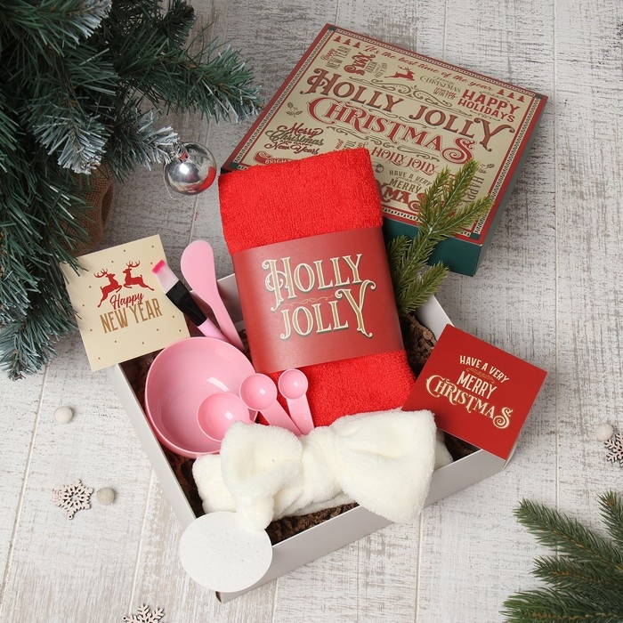 Новый год. Символ года. Змея. Набор подарочный Holly Jolly полотенце и акс Новый год. Символ года. Змея. Набор подарочный Holly Jolly полотенце и акс