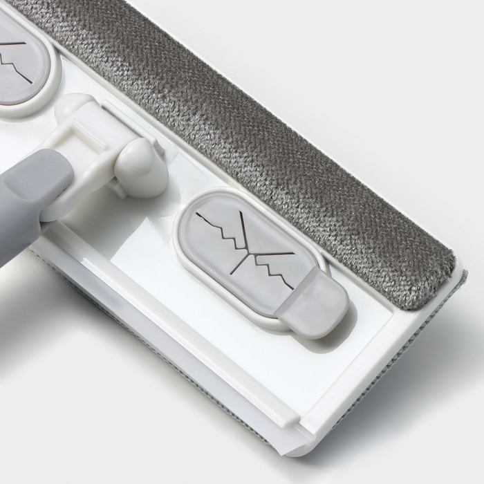 Щётка для окон Raccoon, стальная телескопическая ручка 82(126) см, насадка из микрофибры 25×9 см, цвет белый Щётка для окон Raccoon, стальная телескопическая ручка 82(126) см, насадка из микрофибры 25×9 см, цвет белый