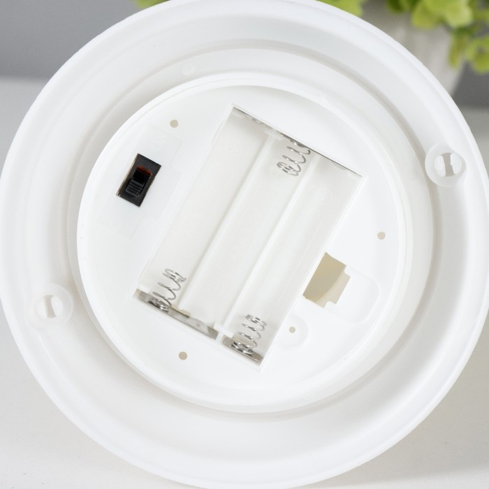 Ночник Ночник "Свеча на подсвечнике" LED от батареек 3хААА белый 11х11х25 см RISALUX