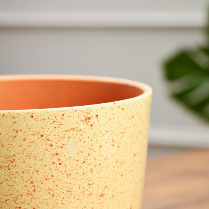 Цветочный горшок 2,2 л, желтый Цветочный горшок 2,2 л, желтый
