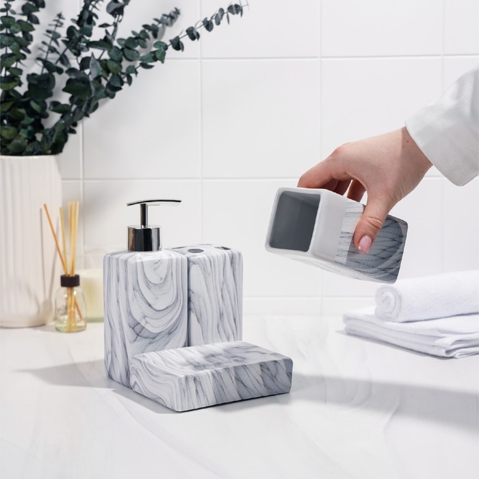 Набор аксессуаров для ванной комнаты «Мрамор», 4 предмета (дозатор, мыльница, 2 стакана) Набор аксессуаров для ванной комнаты «Мрамор», 4 предмета (дозатор, мыльница, 2 стакана)