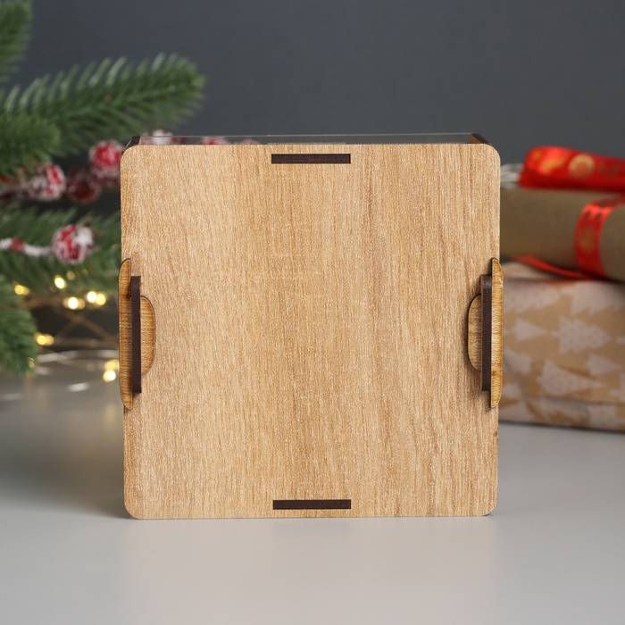 Новогодняя копилка с акрилом  Новогодняя копилка с акрилом "Змея. Новогодняя" 12х12х4 см