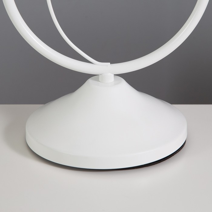 Настольная лампа Настольная лампа "Лале" 2х15Вт Е14 белый RISALUX