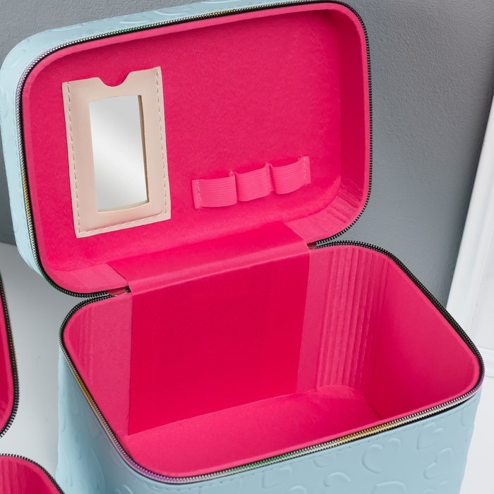 Шкатулка кожзам с зеркалом Шкатулка кожзам с зеркалом "Сердца" св-голубая набор 3 шт 19х10,5х10,5 21х13х14 15х23х17 см