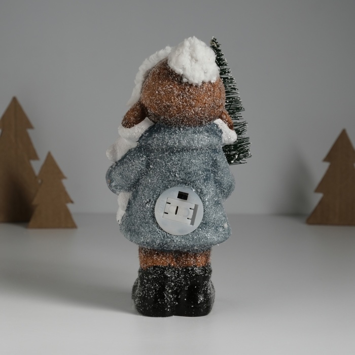 Сувенир керамика свет Сувенир керамика свет "Малыш в сером пальто, с ёлочкой и медведем" 10,5х8,5х19 см