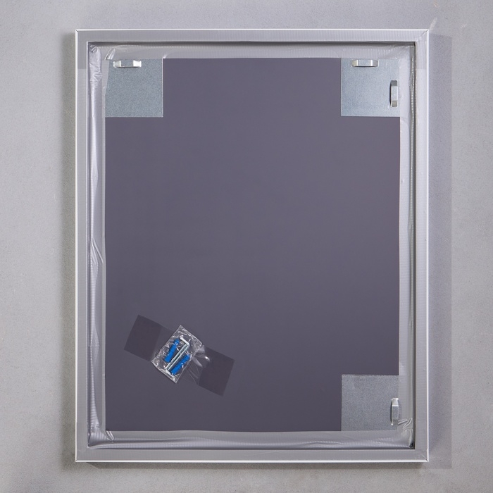 Зеркало настенное, в раме 40х50 см