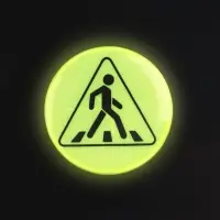 Светоотражающий значок &laquo;Пешеходный переход&raquo;, d=3 см, жёлтый