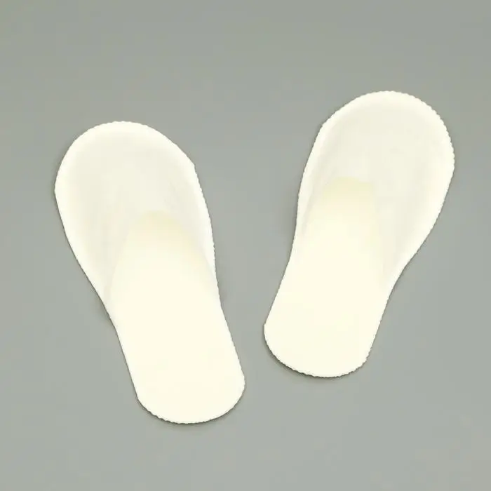 Одноразовые тапочки Стандарт, белые, с закрытым мысом, 42 р. Одноразовые тапочки Стандарт, белые, с закрытым мысом, 42 р.