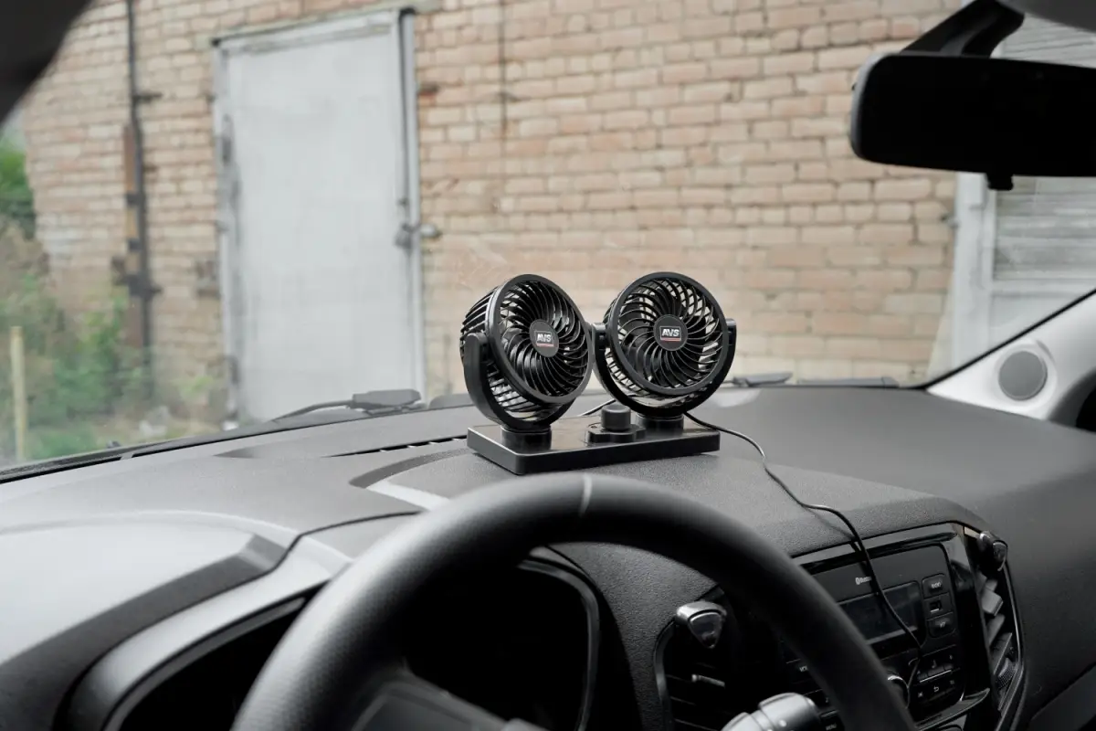 Вентилятор автомобильный двойной AVS 8098 12B 4" (корпус: пластик, цвет: чёрный)