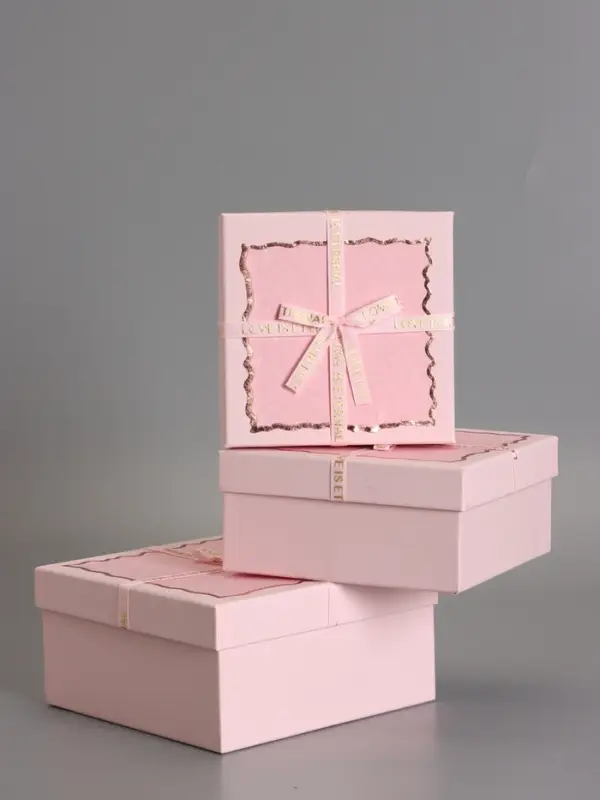 Наборок коробок 3 в 1 прямоугольные 19*19*9.8 17*17*8.0 15*15*6.5 см