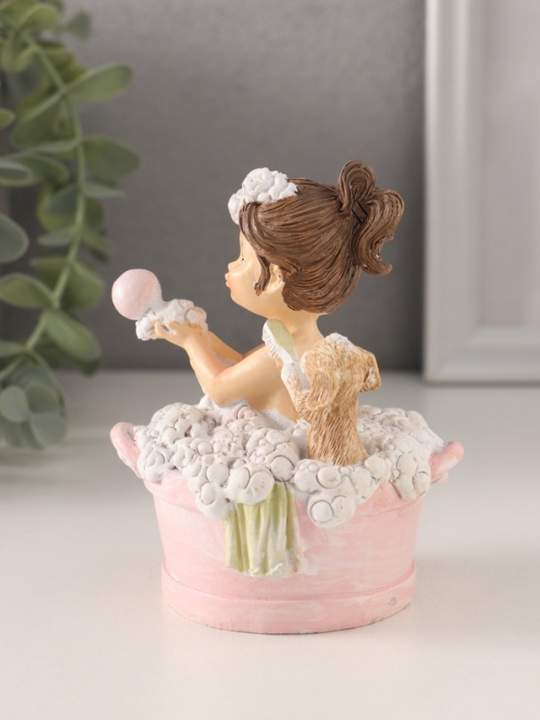 Сувенир полистоун Сувенир полистоун "Купание - малышка и пёсик" 8,5х8х10,5 см