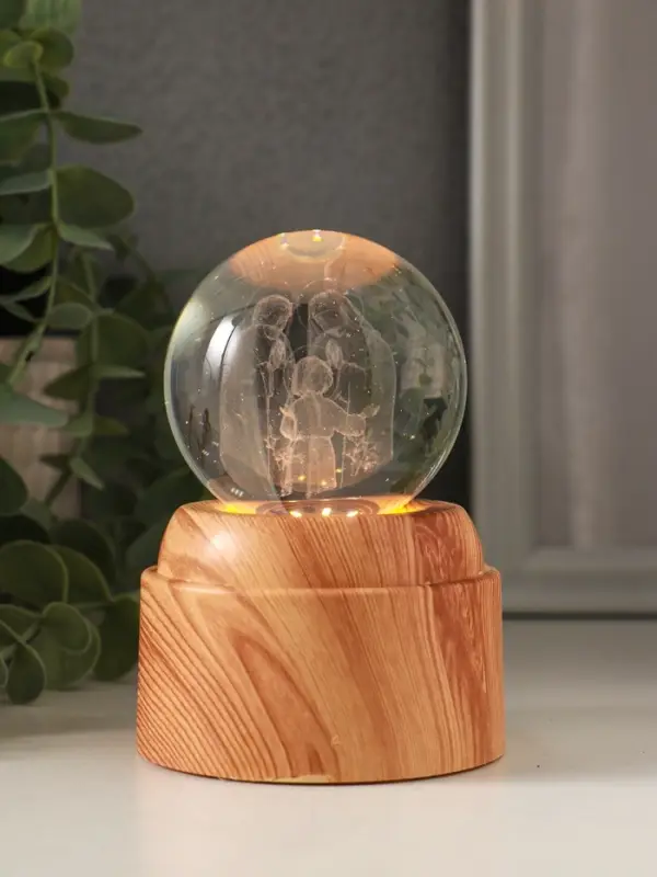 Сувенир стекло свет Сувенир стекло свет "Шар. Рождение" 6хLED шар d=6 см, крутится, USB 7х7х10 см