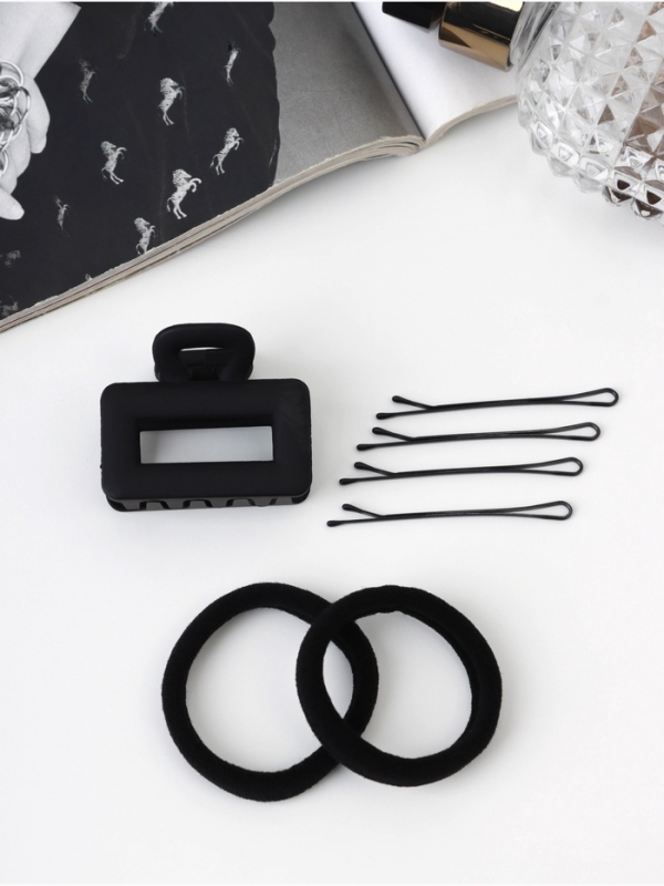 Набор для волос «Вивьен», 2 резинки 5.5 см, 8 невидимок 5.5 см, краб 4.5 см, петля, чёрный Набор для волос «Вивьен», 2 резинки 5.5 см, 8 невидимок 5.5 см, краб 4.5 см, петля, чёрный