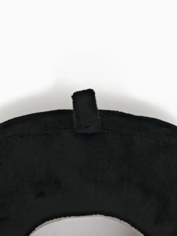 Подушка для путешествий бархатная формовая Подушка для путешествий бархатная формовая "Недоступен", черная