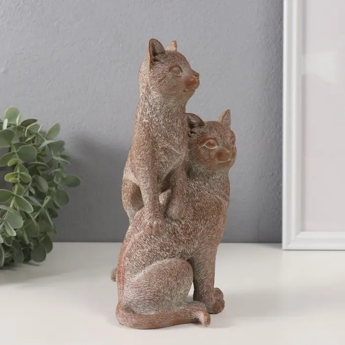Фигурка полистоун &laquo;Две кошечки&raquo;, беж, 11.5&times;10.8&times;22.5 см