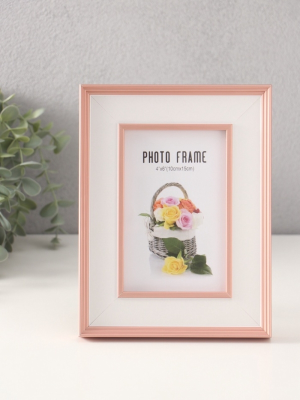 Фоторамка пластик 10х15 см "Романтизм" розовая 16,5х21,4 см