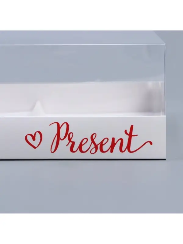 Коробка кондитерская для муссовых пирожных &laquo;Подарок&raquo;, 17.8&times;17.8&times;6.5 см