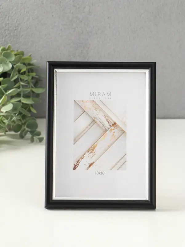 Фоторамка для фото 13&times;18 см &laquo;МИРАМ&raquo;, пластик, чёрный с серебром, (пластиковый экран)