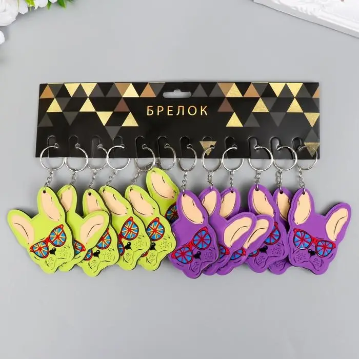 Брелок пластик Брелок пластик "Бульдог в очках" МИКС 6,8х5,5 см