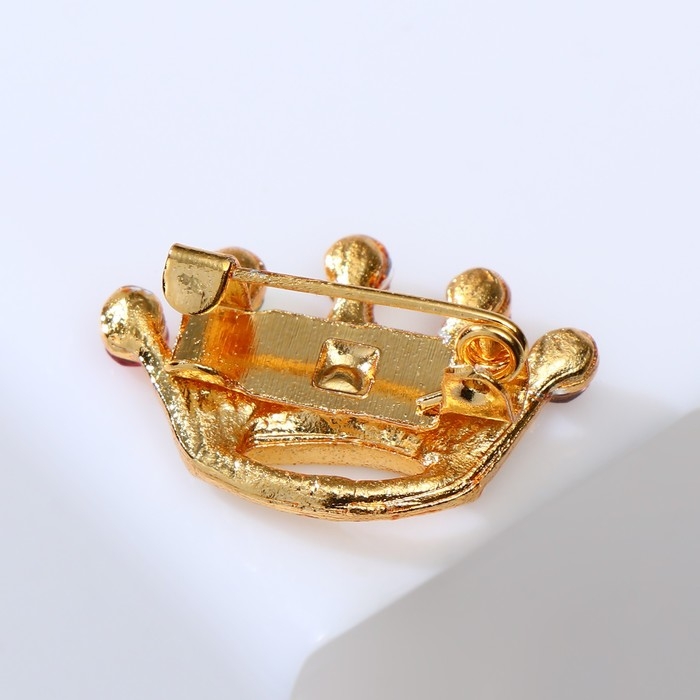 Брошь «Корона» радужная, цветная в жёлтом золоте (неделимая фасовка 12 шт., цена за шт.) Брошь «Корона» радужная, цветная в жёлтом золоте (неделимая фасовка 12 шт., цена за шт.)