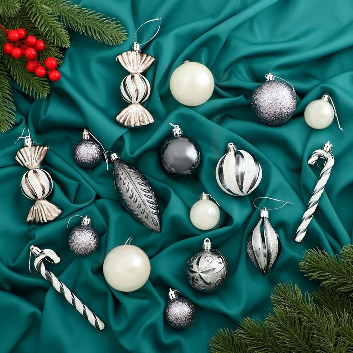 Набор украшений пластик 40 шт Набор украшений пластик 40 шт "Зимняя радость" серебристо-белый