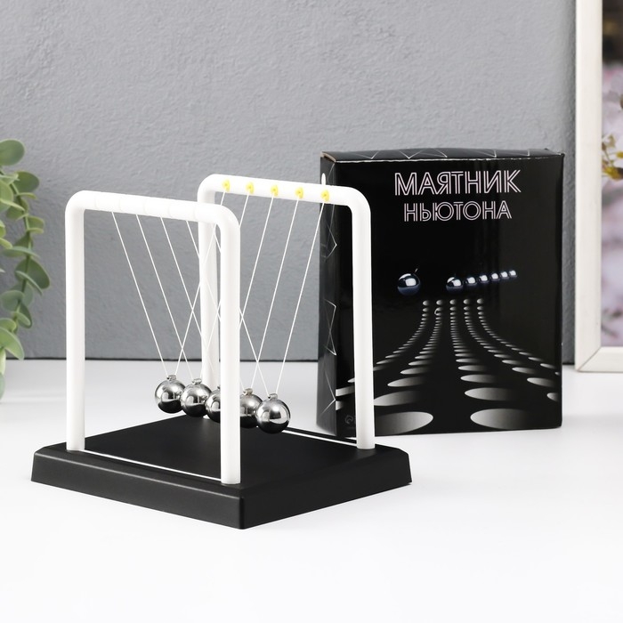 Маятник пластик Маятник пластик "Шары Ньютона" МИКС 14х11,5х13,5 см
