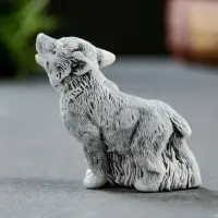 Фигурка &laquo;Волчонок воет маленький&raquo;, мраморная крошка, 4.5 см